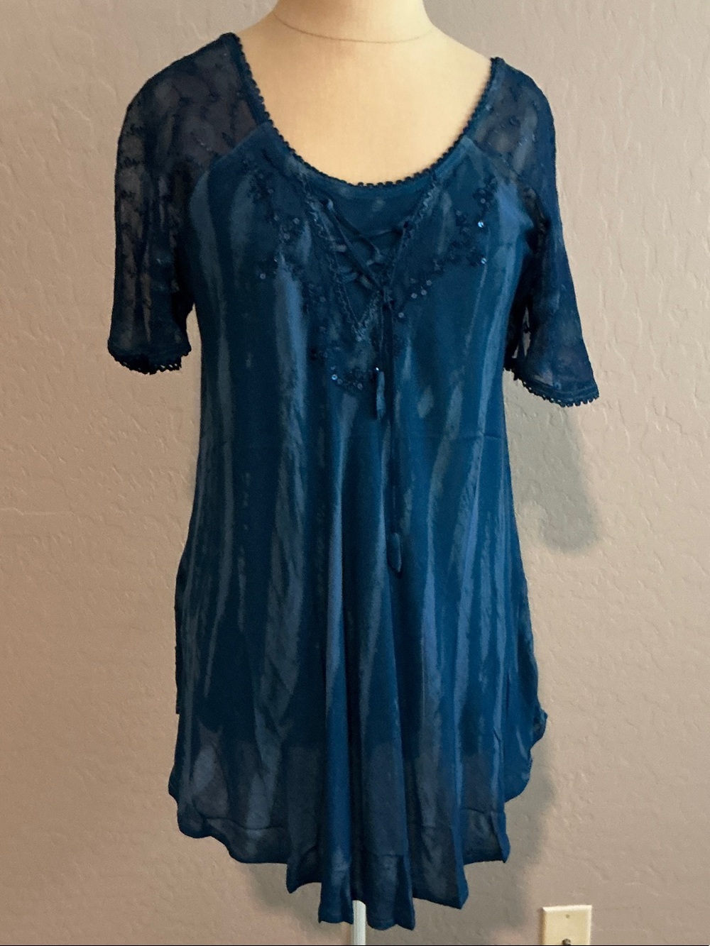 Advance Apparels Teal Lace-Sleeve Tunic